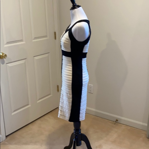 Cache Ruched dress - Picture 2 of 3